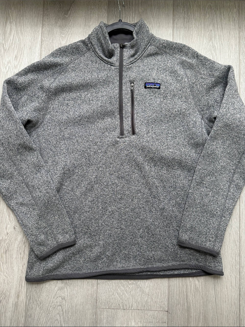 PRICE FIRM Patagonia Gray Half-Zip Fleece Pullover with Chest Zip - Picture 2 of 6